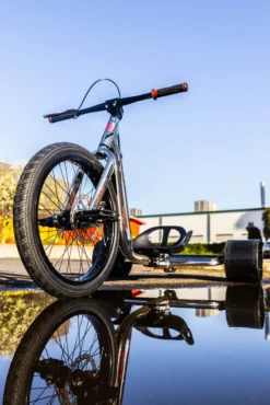 Triad Notorious 4 Drift Trike Chrome -Oxford || XLC || Shimano Sales 1ZTRIAD720I